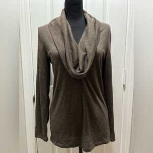 Ann Taylor Sweater in Brown Size Large